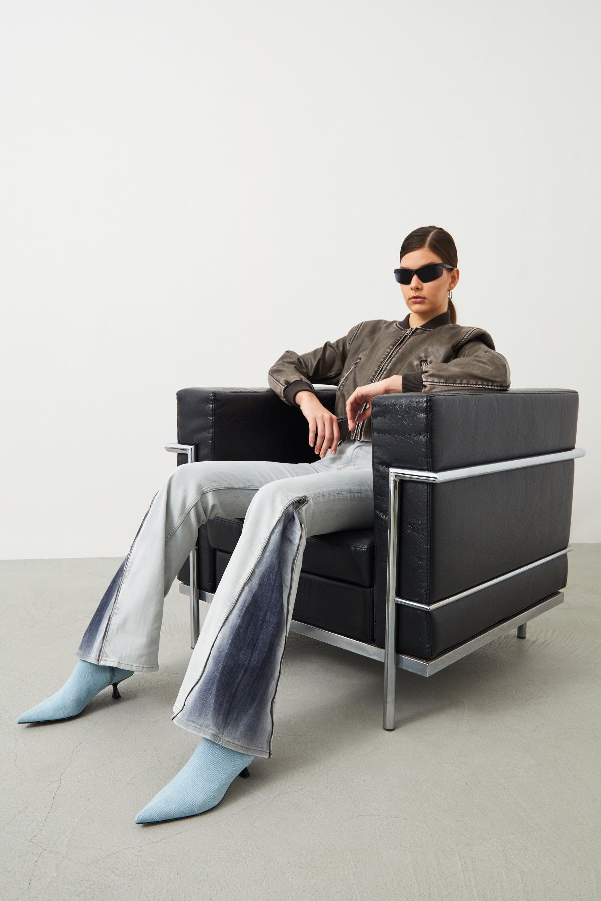 Ra Denim-Modular Flare Fit Grey Women's Jeans-2