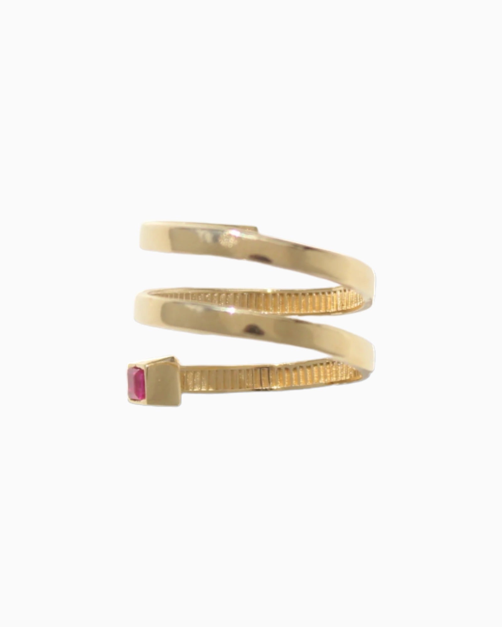 Triple gold ring Calliophis #01 with ruby stone