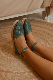 Traditional handmade Chetumal huaraches in vibrant green leather by MEXAS.