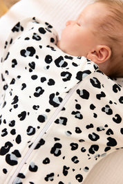 Tilouco Organic Cotton LEO Baby Swaddle Product vendor