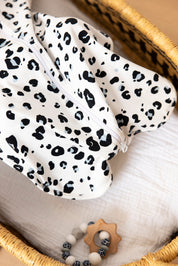 Tilouco Organic Cotton LEO Baby Swaddle Product vendor