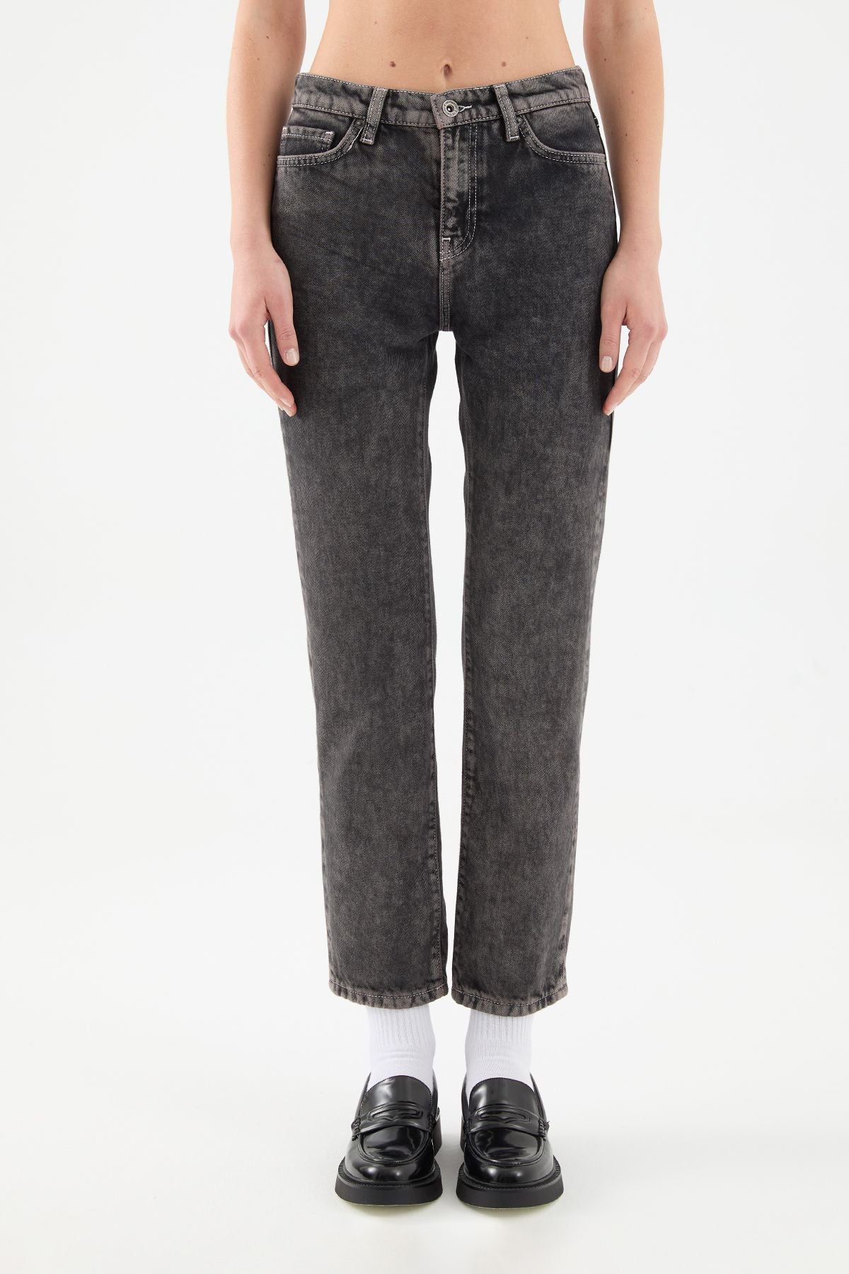 Mira Boyfriend Fit Graue Strike Damen Jeans