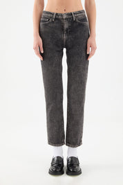 Mira Boyfriend Fit Graue Strike Damen Jeans