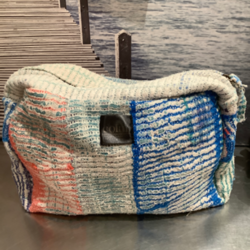 Pochette Grande Product vendor