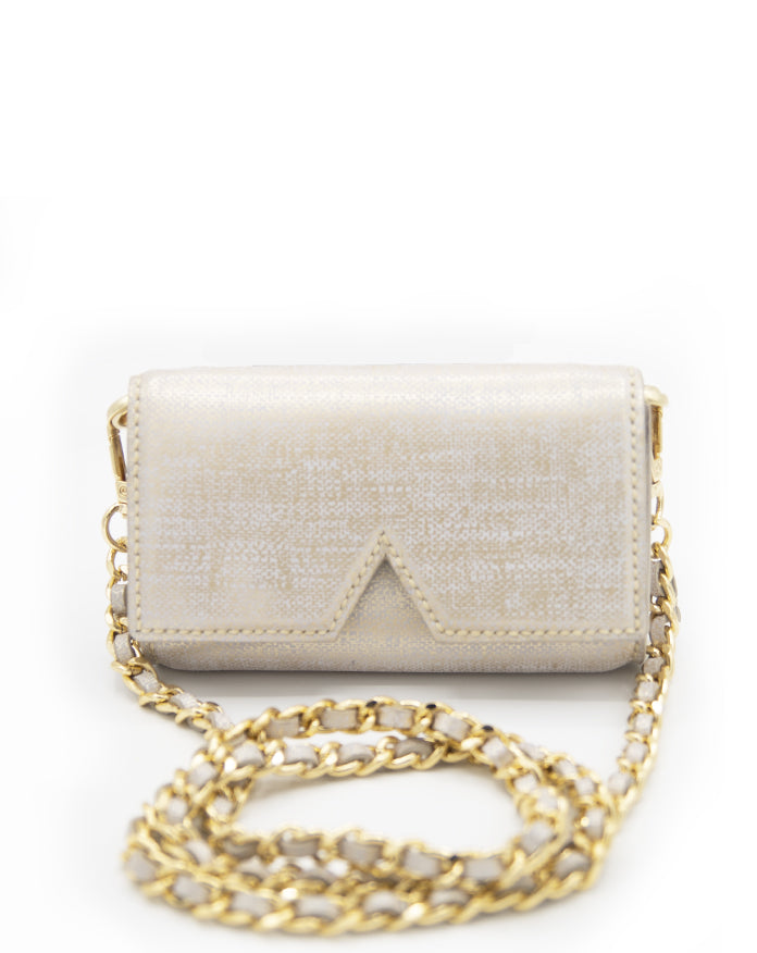 AETALIA Ary ecru shoulder bag with vintage gold finish and braided gold chain, perfect for an elegant touch