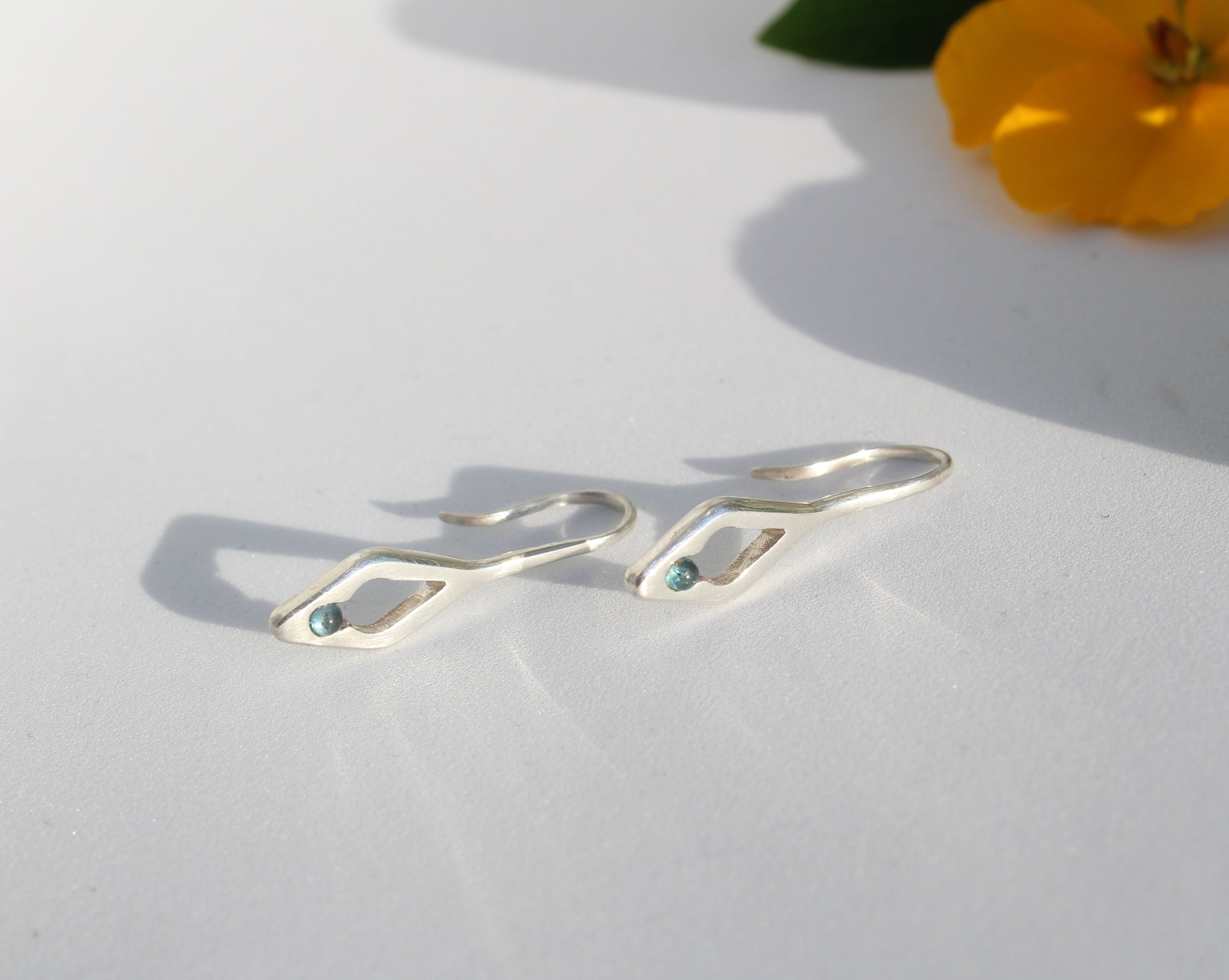 Handmade Silver earrings Naja #03 by Fann!
