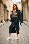 KS Vestiaire intemporel : Comment porter une jupe longue noire pour créer un look décontracté parfait pour la ville ?
