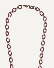 Close-up of the Classy Bordeaux phone chain by La Coque Française 