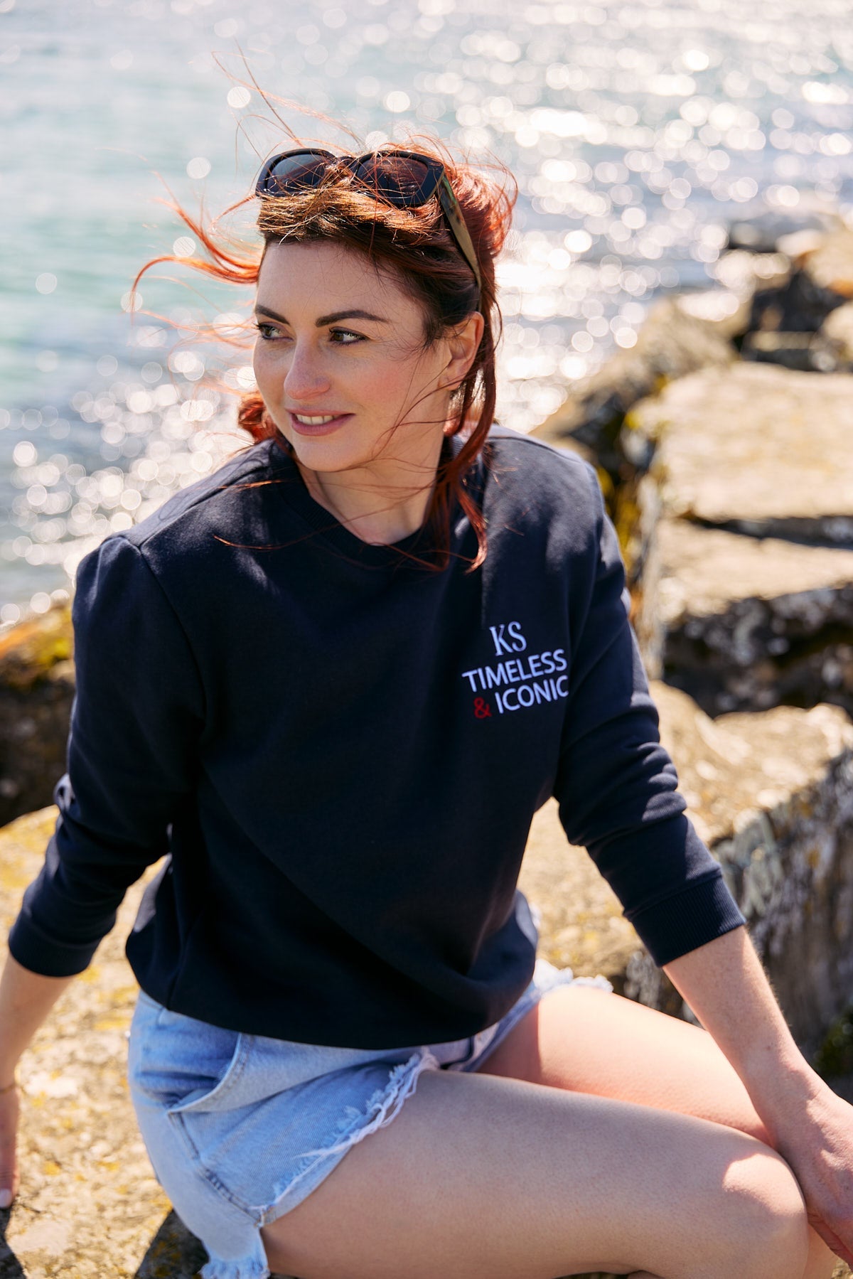 Vicoire Marineblaues Sweatshirt