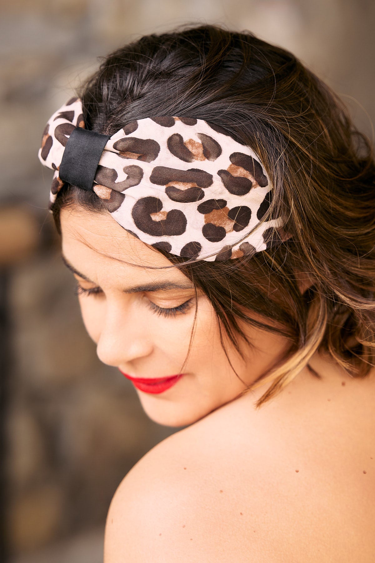 Chic leopard headband crafted from sustainable materials