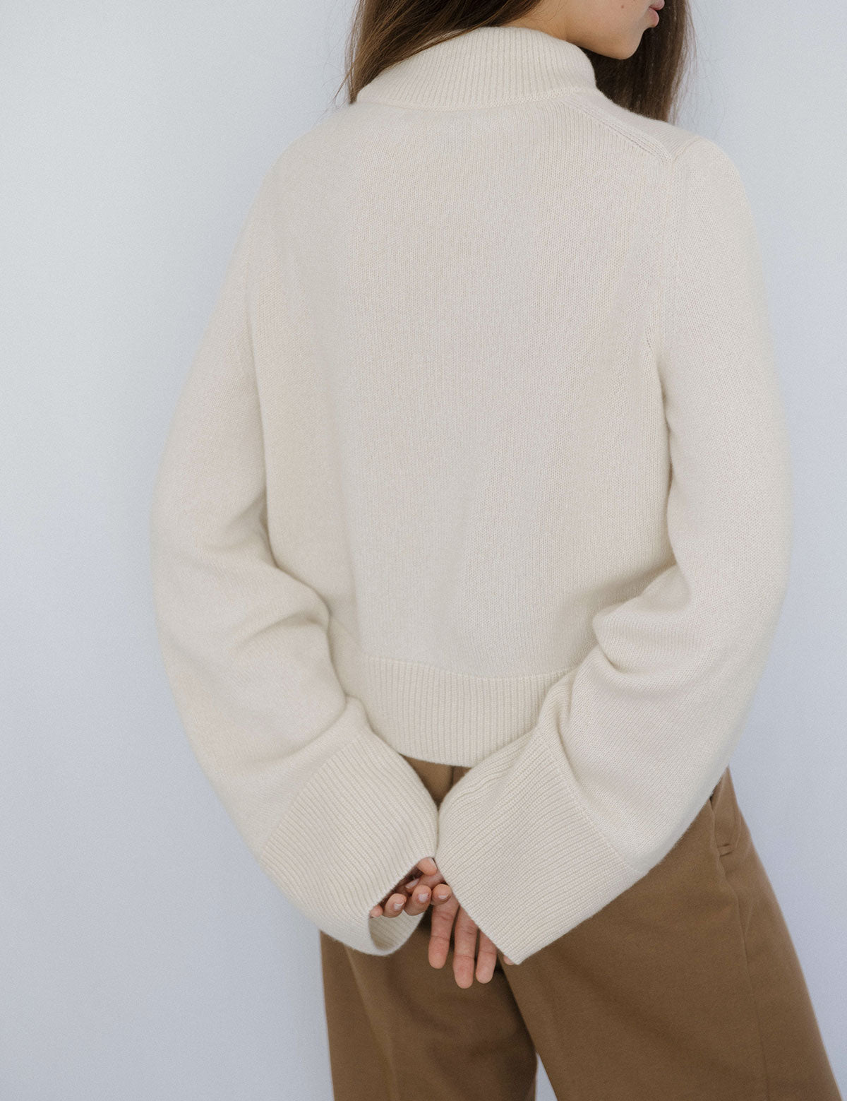 Back-view-Nuage-Casmere-Ivory-Cashmere-Pullover