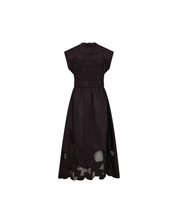 mmaria-mono-dress-black-summer-styling-switzerland
