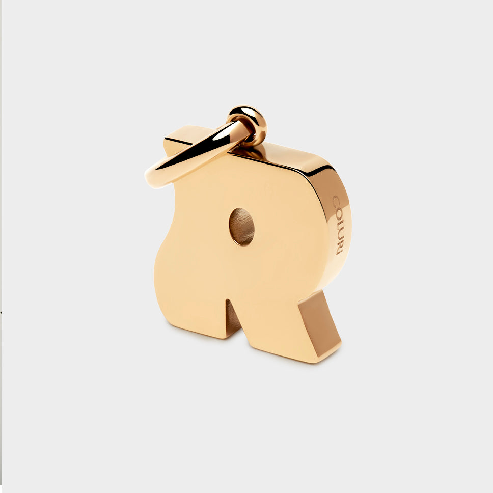 Coluri letter R charm in gold, 28 mm