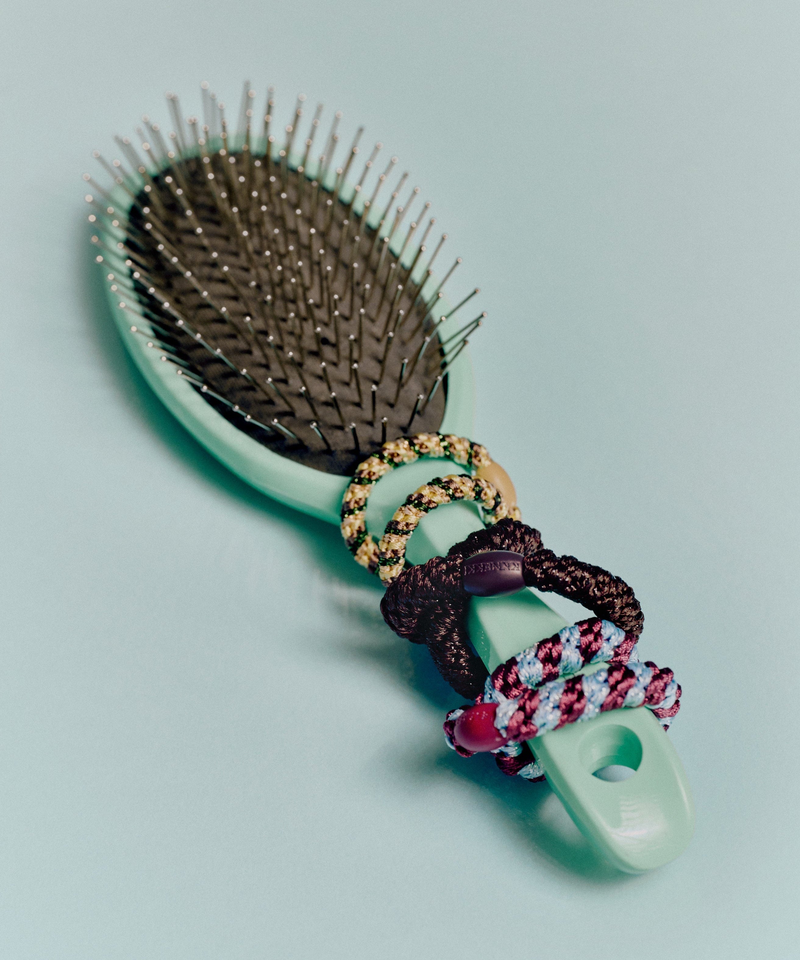 KKNEKKI hair tie Chocolate Glitter – lifestyle