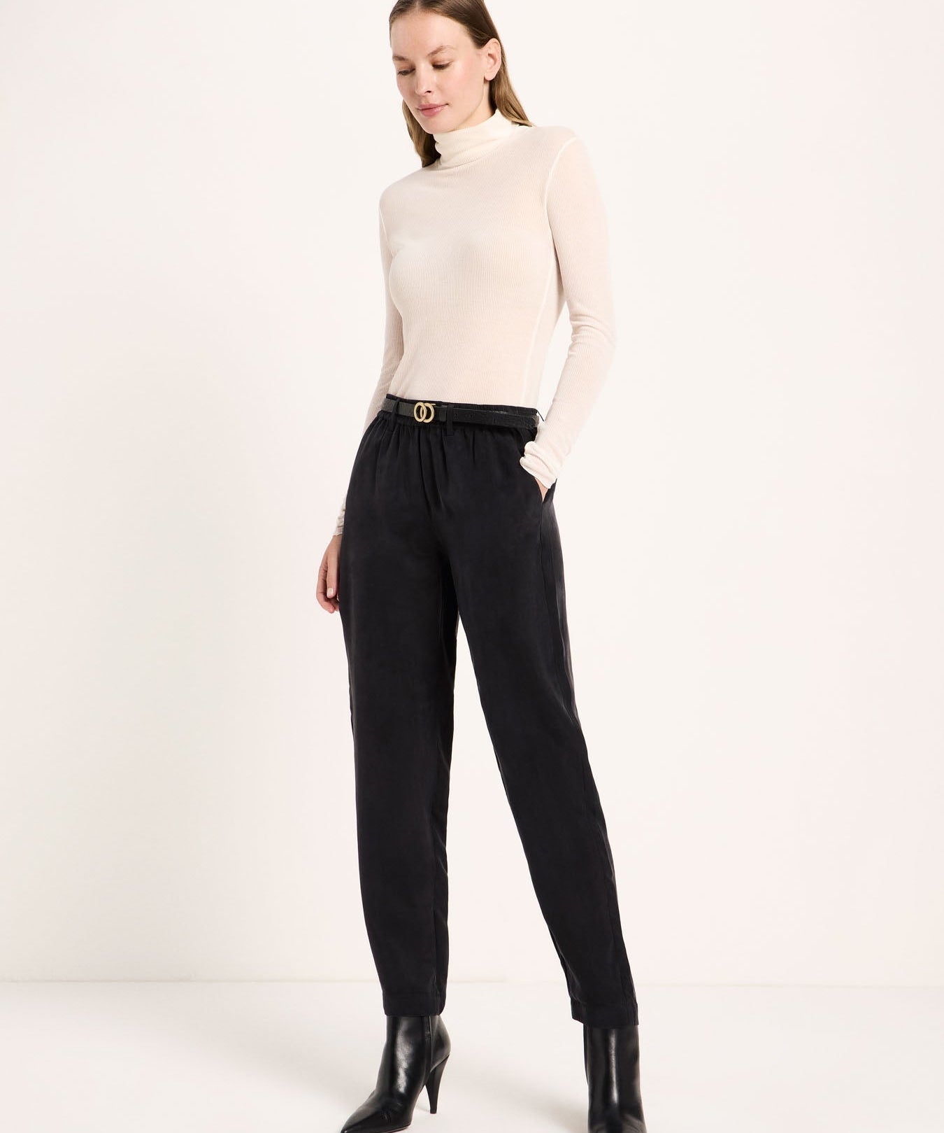 LANIUS black Bemberg cupro trousers with a relaxed fit, photo 2