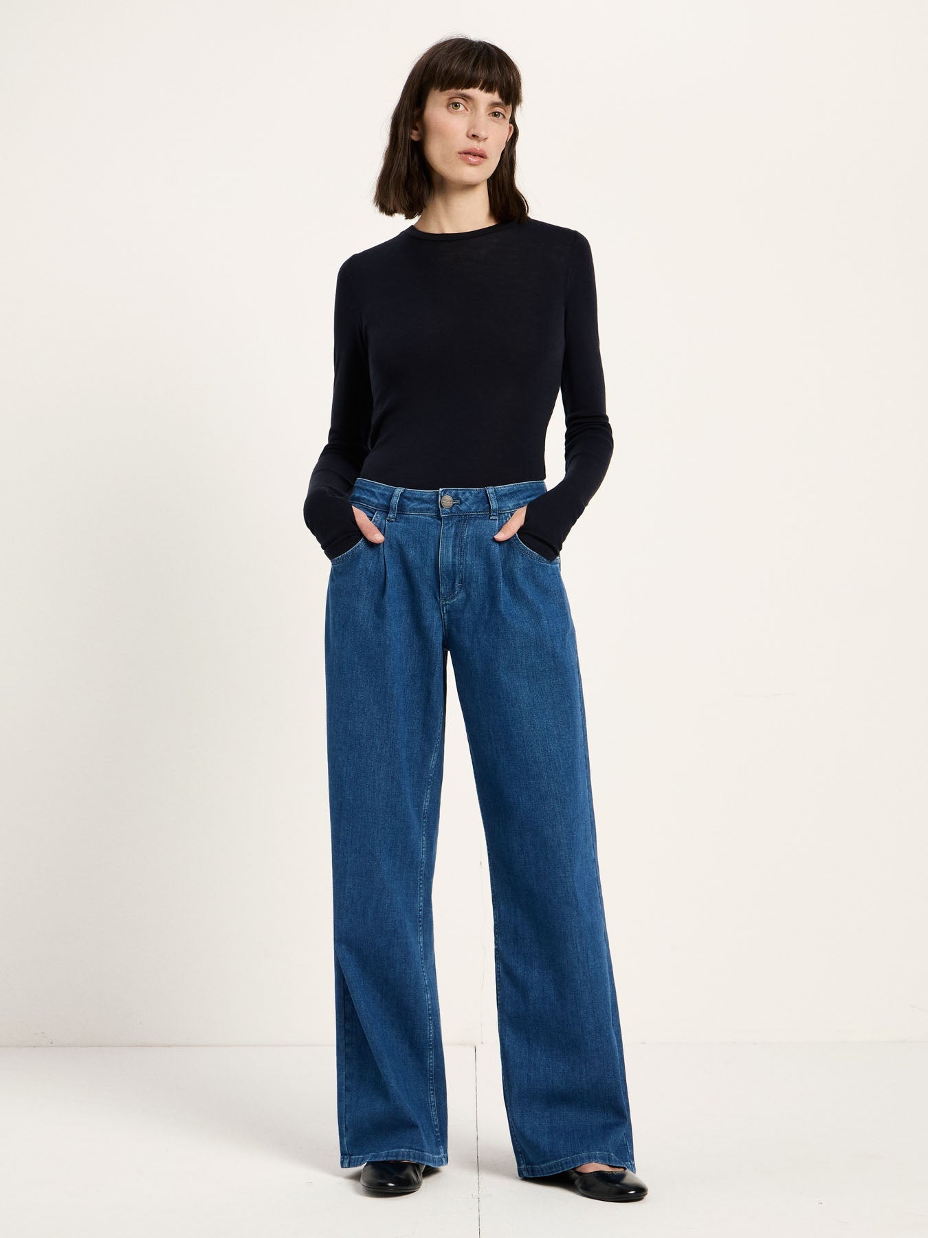 LANIUS Marlene pleated wide-leg jeans in mid-blue organic denim, photo 2