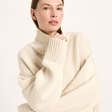 LANIUS oversized jumper in off-white organic virgin wool and cotton, another view