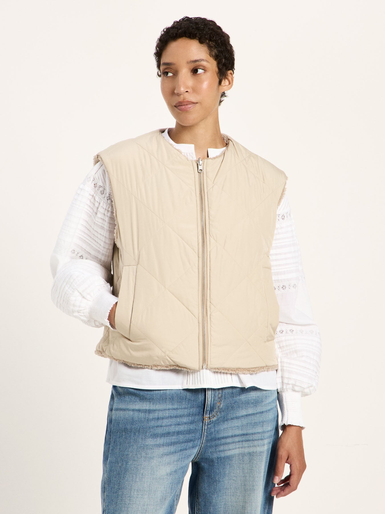 LANIUS reversible quilted jacket in beige – front view