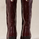 MICUIR Mestizo burgundy cowboy boots, back view showing the 7 cm heel