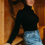 Fine Rib Roll-Neck Jumper – Just Black – view 3