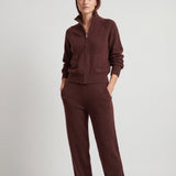 Nuage Cashmere Joggers – Chocolate – worn by a model