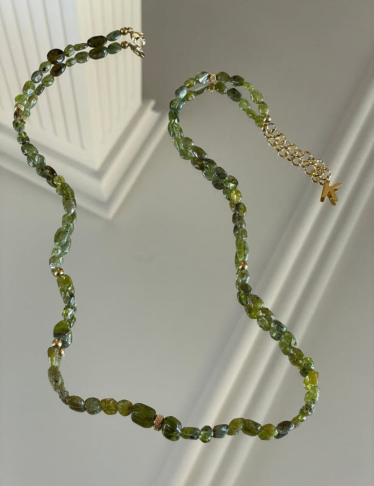 KARMA BY HANNA - Ciottolo Peridot Necklace
