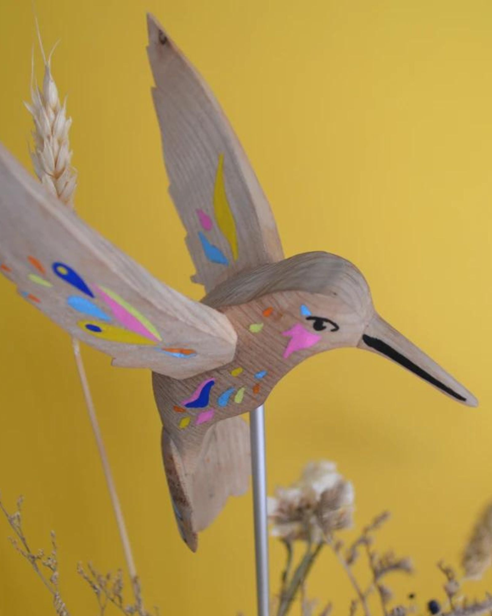 La Petite Hirondelle - Flying Wooden Hummingbird
