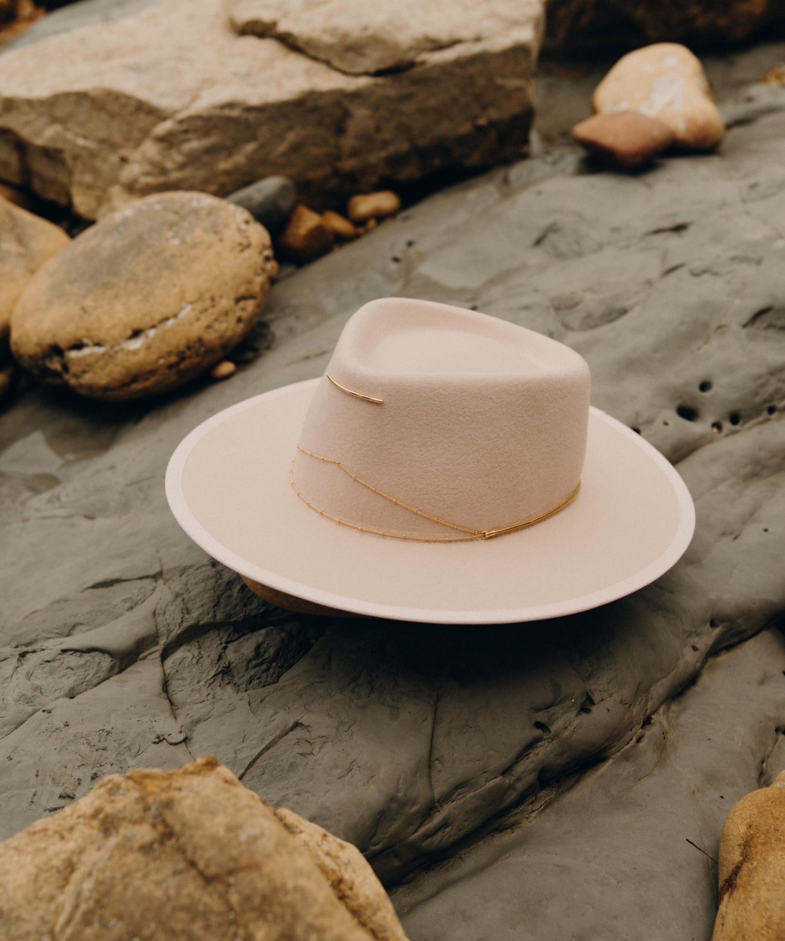 VAN PALMA - ANNA Felt Fedora Hat | Pale Rose