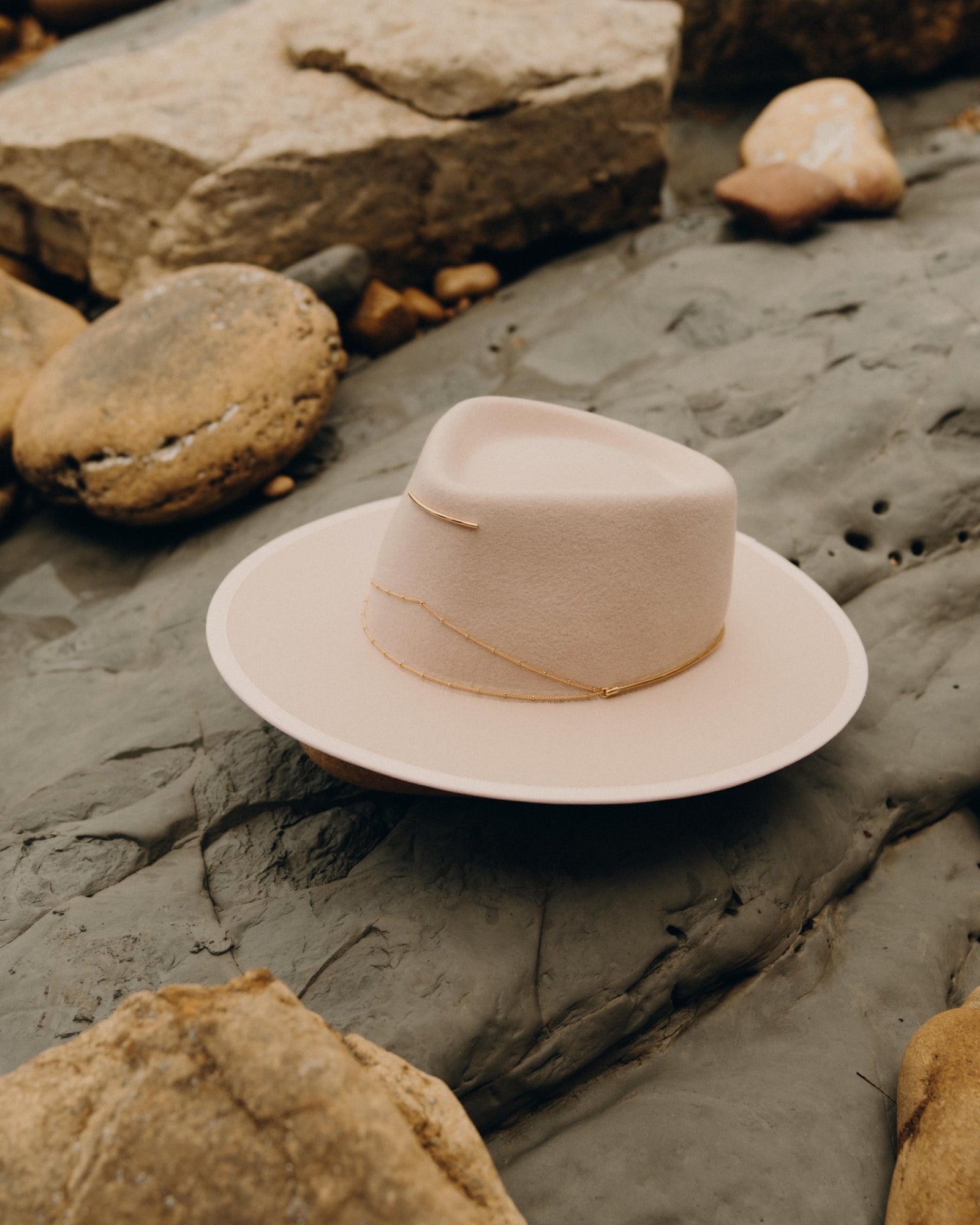 VAN PALMA - ANNA Felt Fedora Hat | Pale Rose